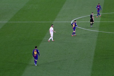 توتنهام ضد نوتنغهام فورستصراع كلاسيكي في الدوري الإنجليزي